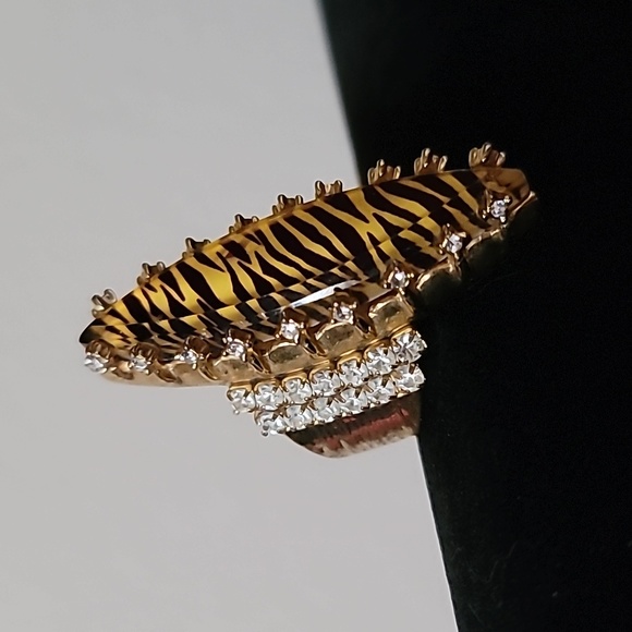 Vintage BETSEY JOHNSON Hollywood Glam Collection Tiger Stripe Cocktail Ring. 7.5 - Picture 5 of 8